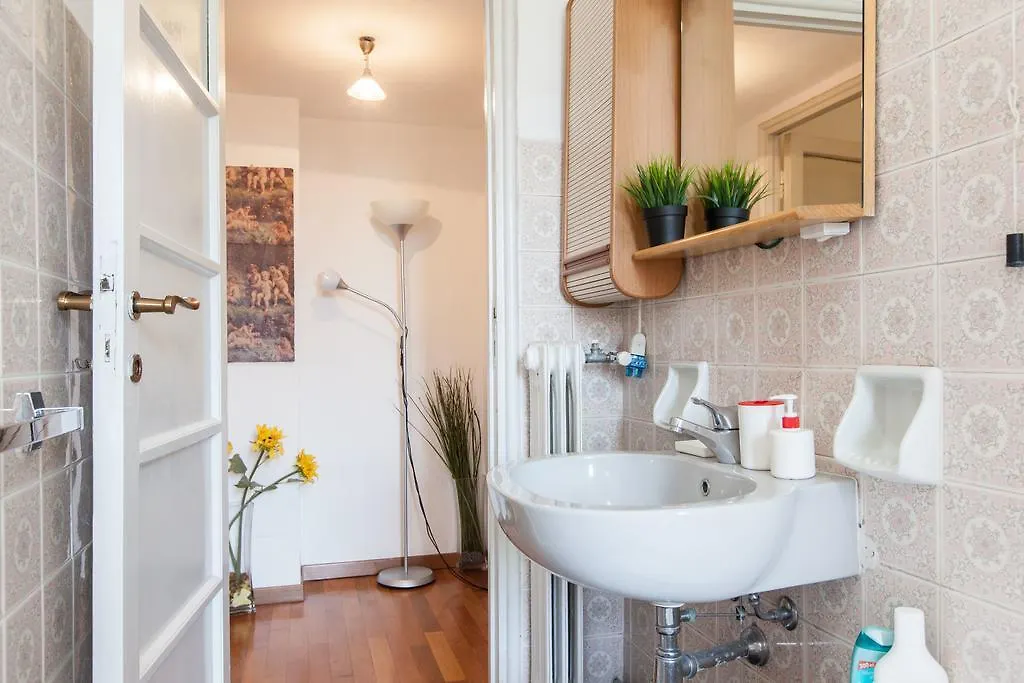 Leopardi 25 Apartment Milano